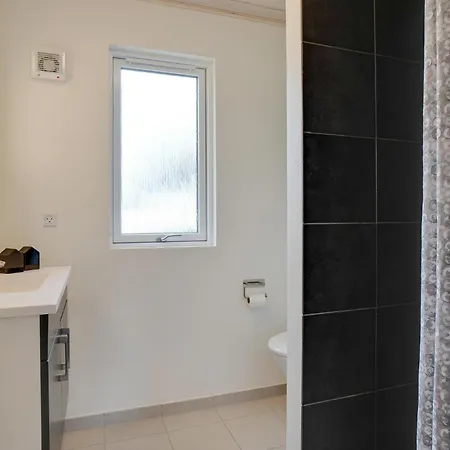 13 Bedroom Awesome In *