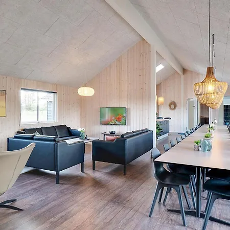 度假居 13 Bedroom Awesome In Nørre Nebel