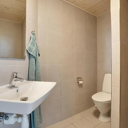 In With Sauna *