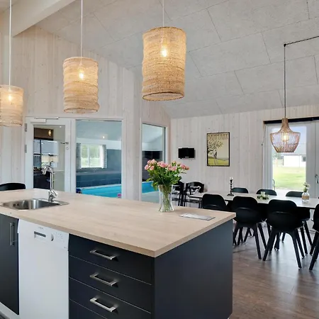 13 Bedroom Awesome In Holiday home *
